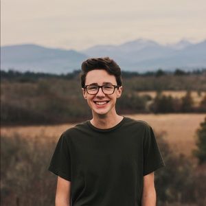 Meet your Posher, Damon